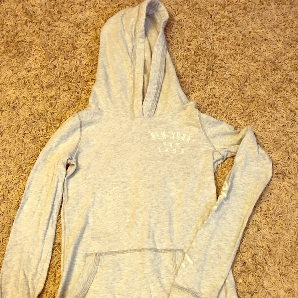 Women long sleeve hooded shirt